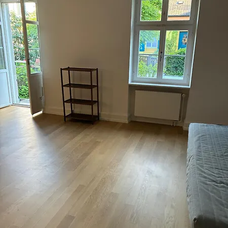 Comfortable Charming House Near The River Apartment Basel